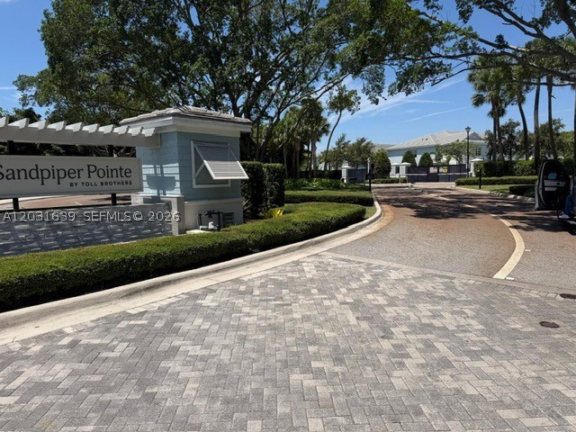 DEERFIELD CROSSING - Residential