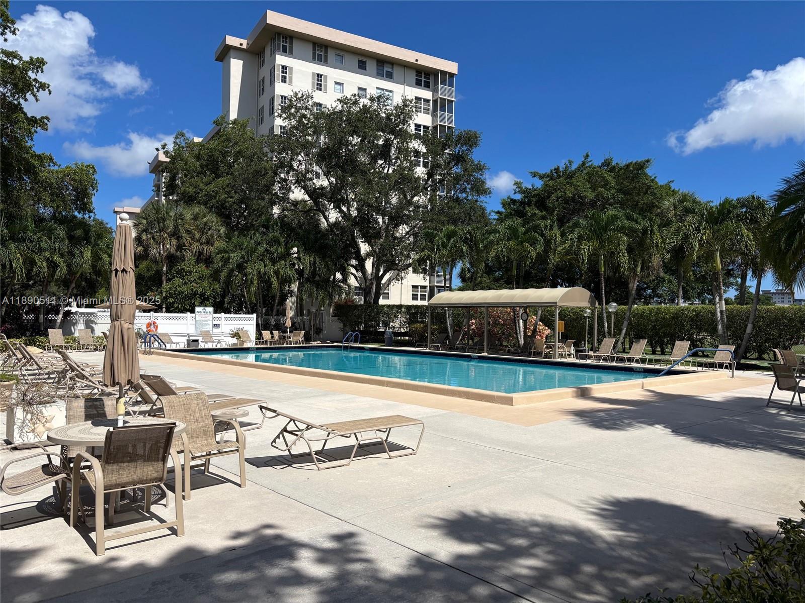 NO 114 PALM-AIRE COUNTRY - Residential Lease