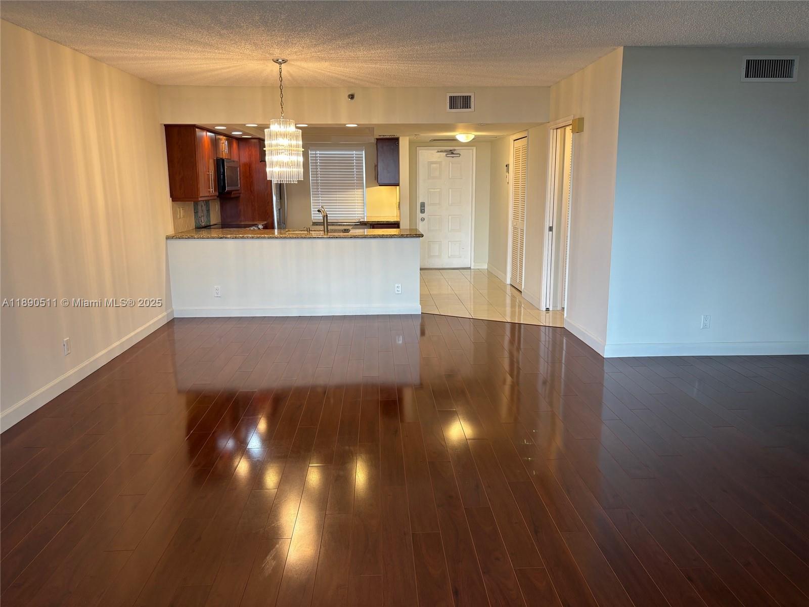 NO 114 PALM-AIRE COUNTRY - Residential Lease