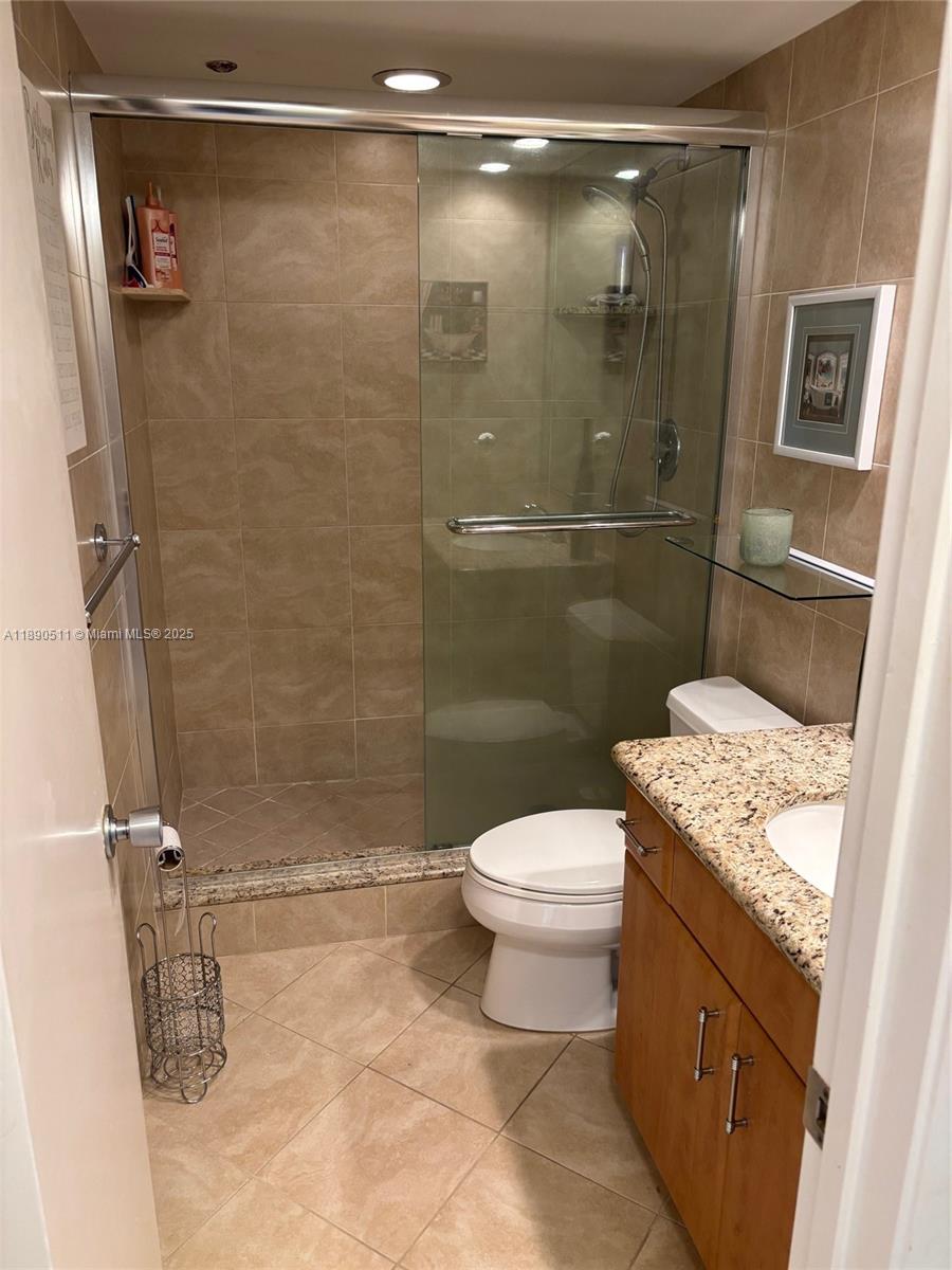 NO 114 PALM-AIRE COUNTRY - Residential Lease