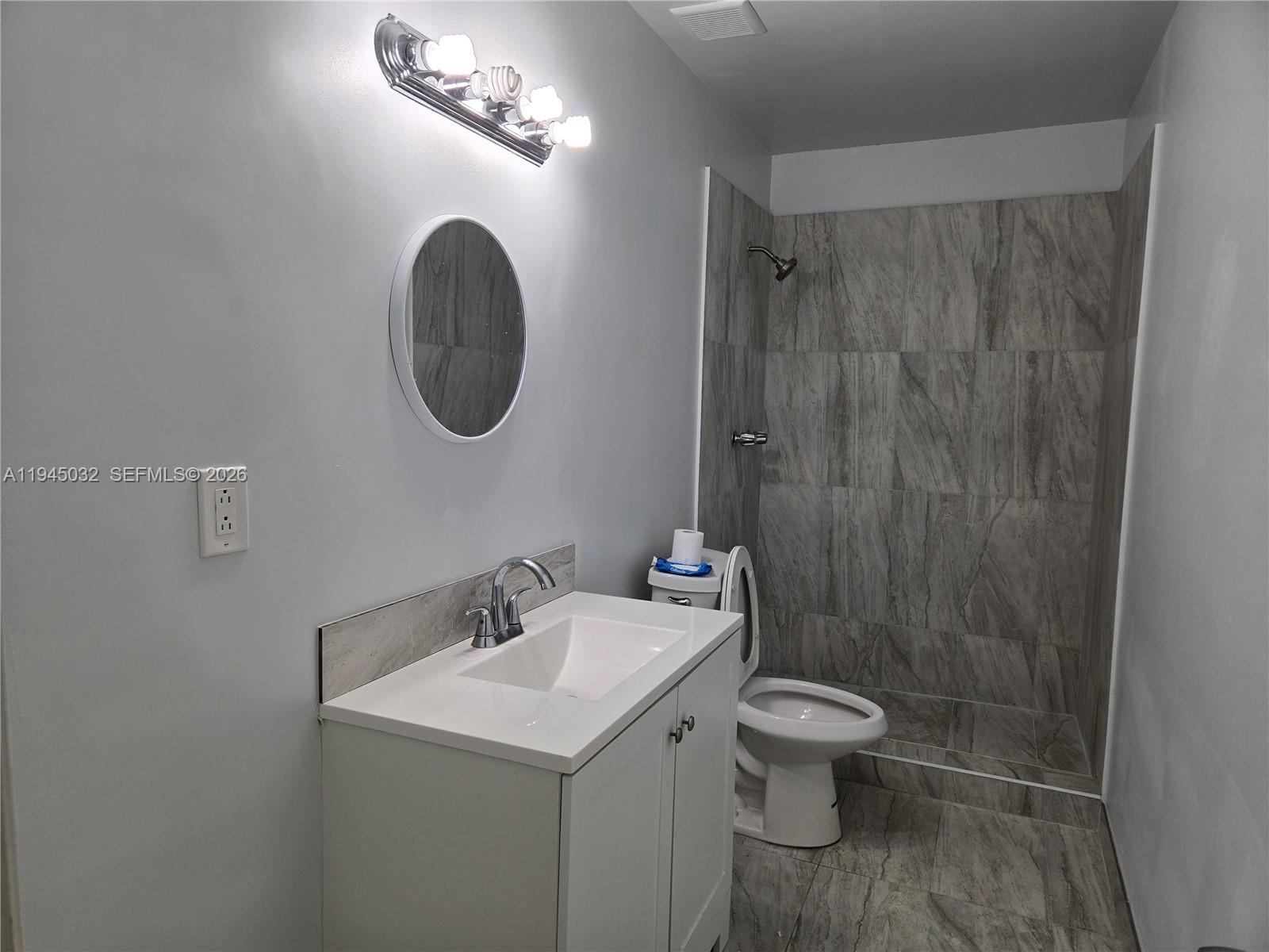 LAKEWOOD EAST SEC 1 - Residential