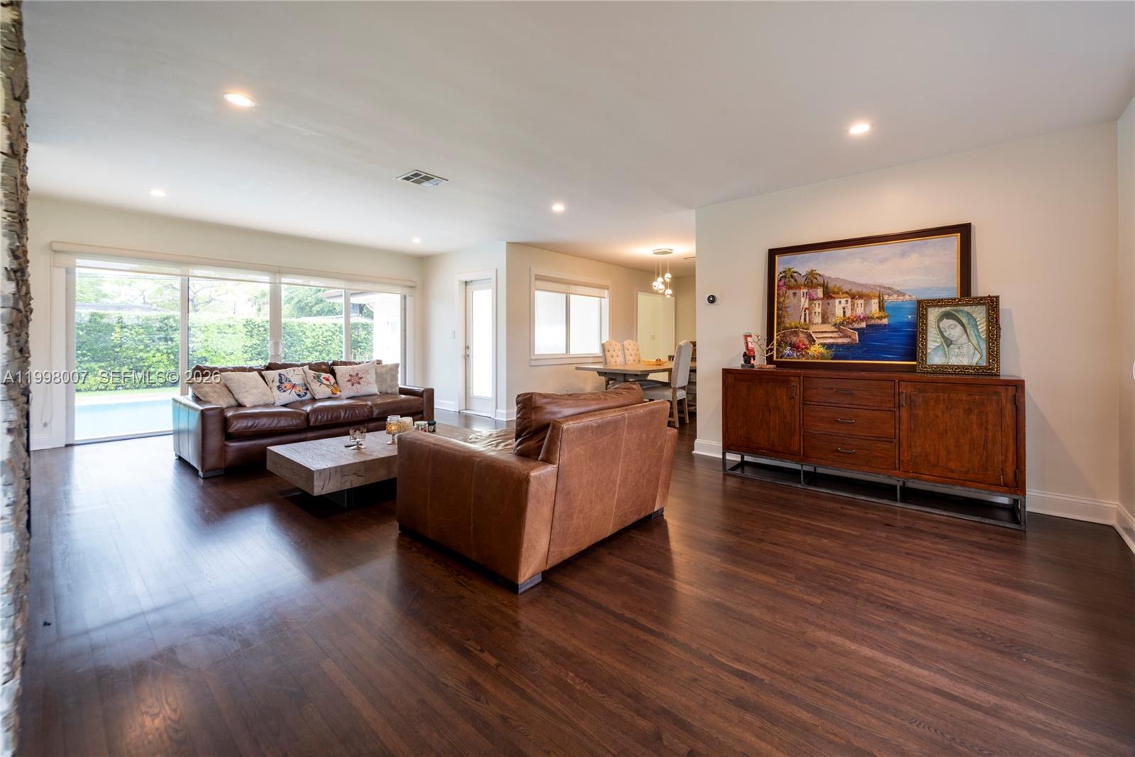 MEEKINS HILLS - Residential