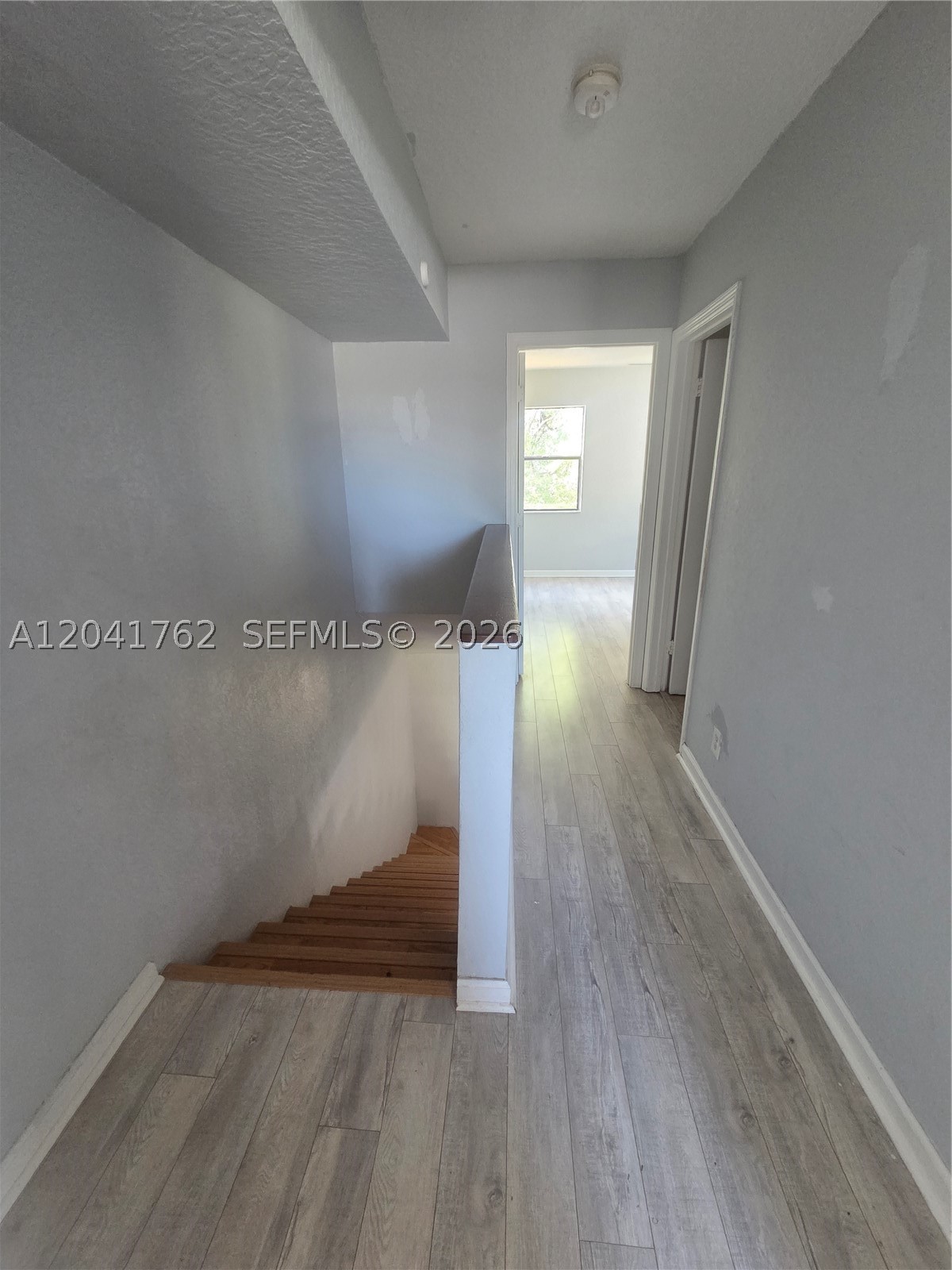 CORAL MANOR APARTMENT SIT - Residential Lease