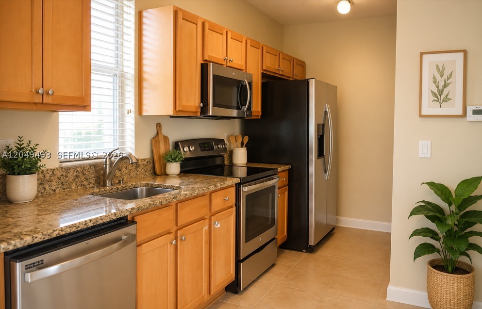 KENDALL COMMONS RESIDENTI - Residential Lease