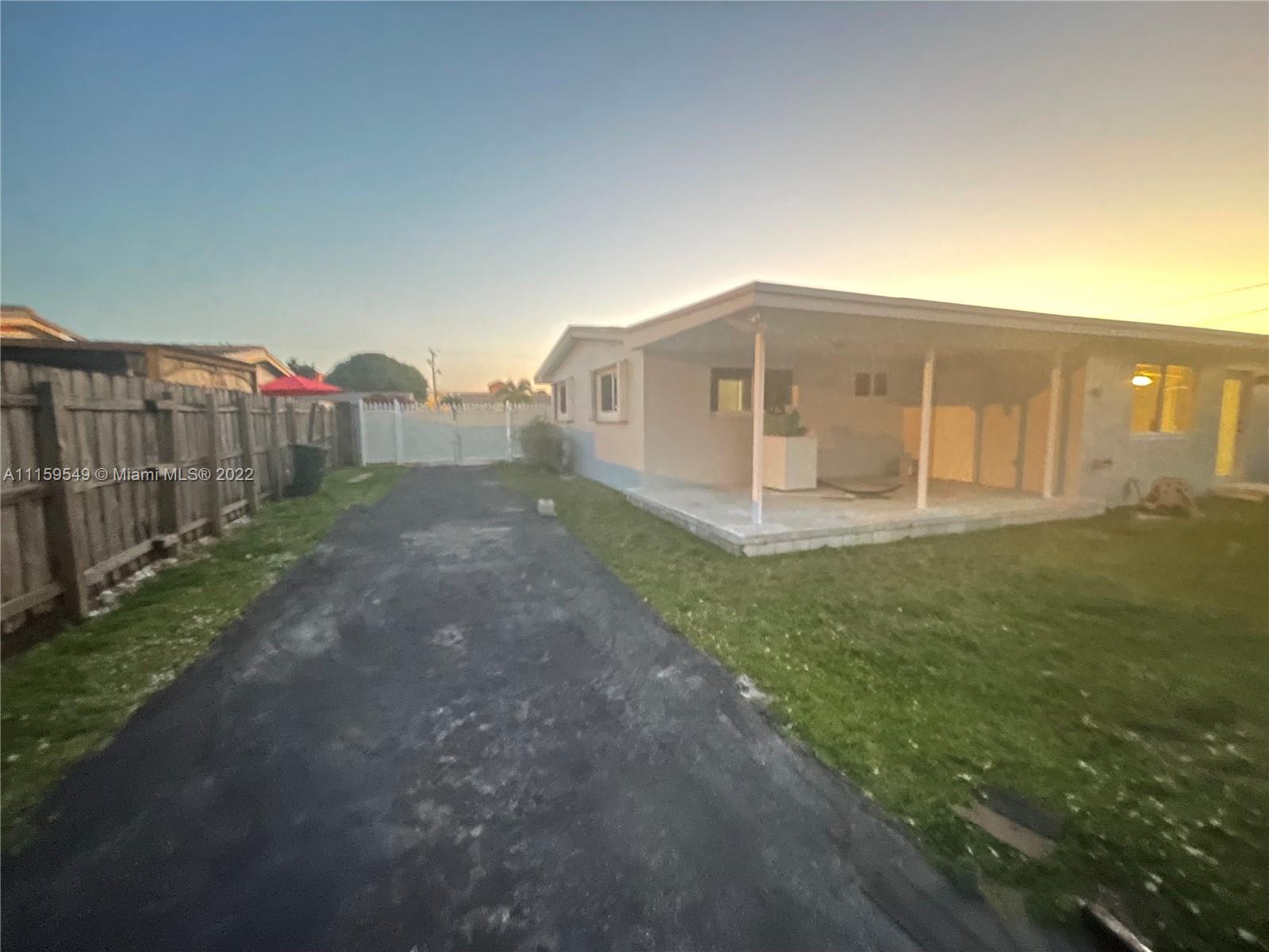 CORAL PARK ESTATES SEC 1 - Residential Lease