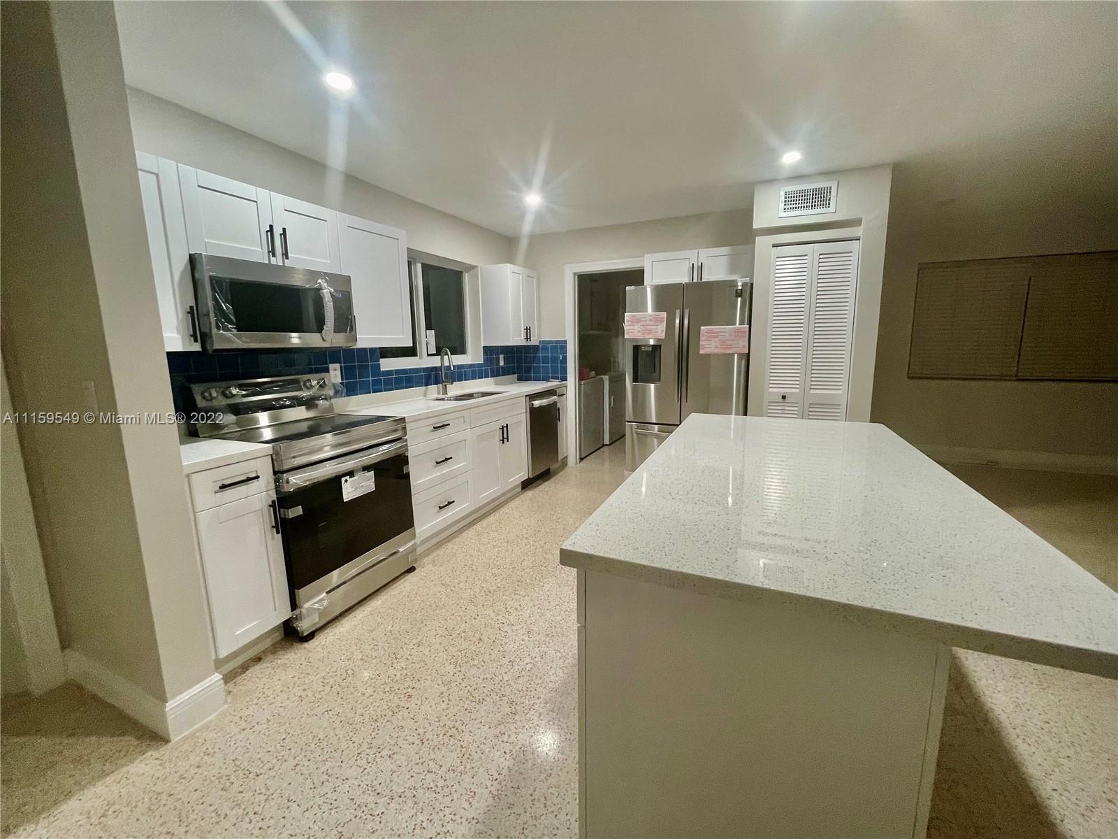 CORAL PARK ESTATES SEC 1 - Residential Lease