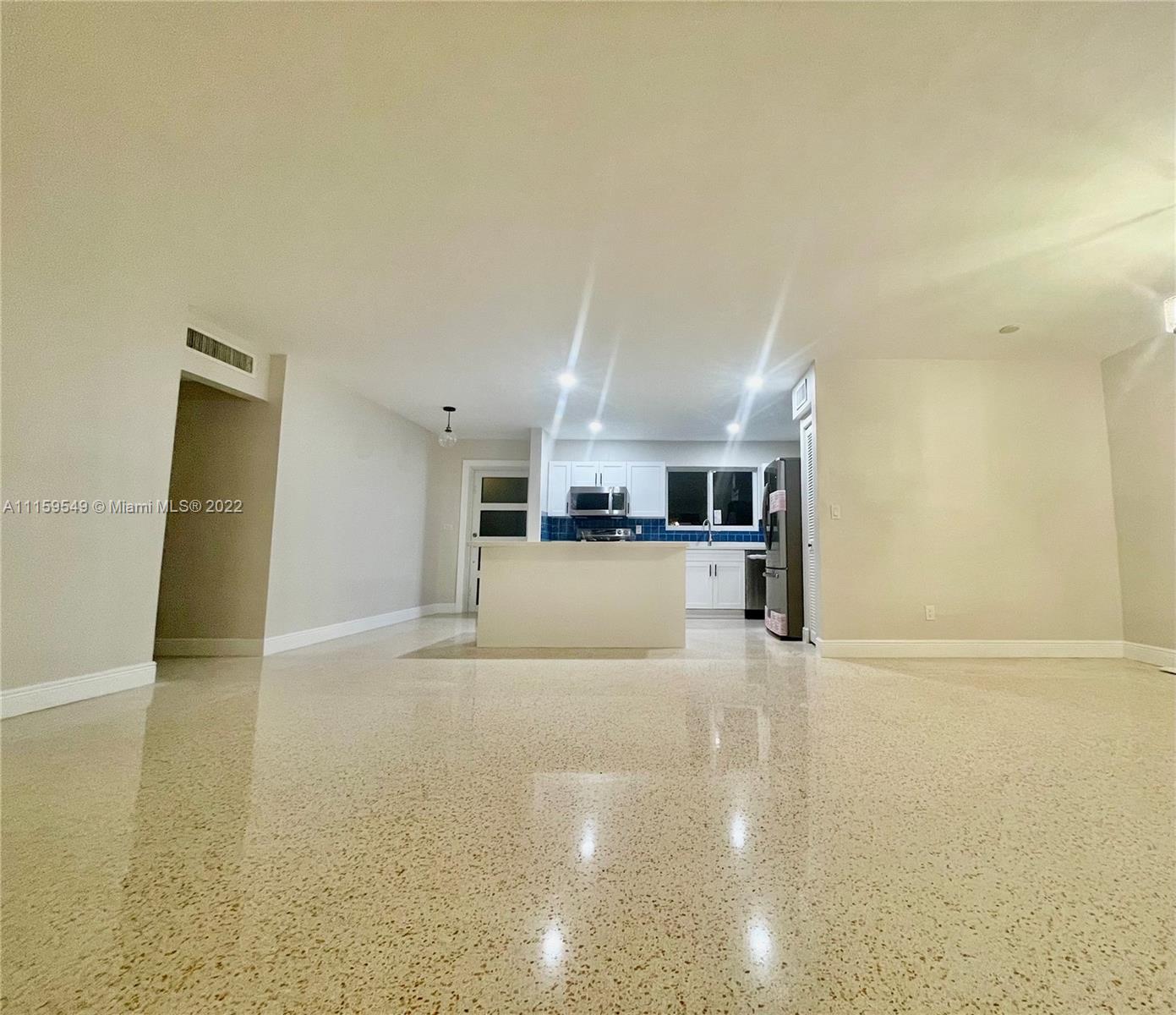 CORAL PARK ESTATES SEC 1 - Residential Lease