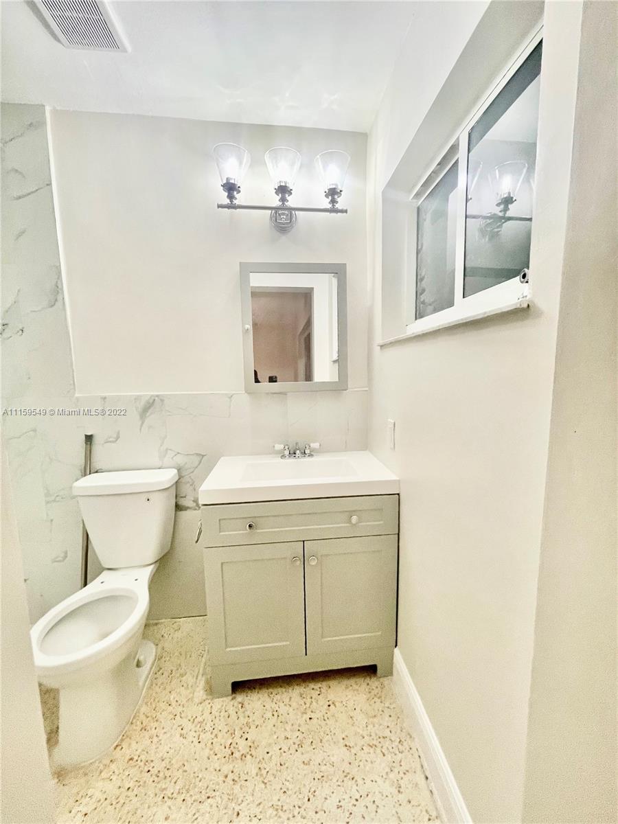 CORAL PARK ESTATES SEC 1 - Residential Lease