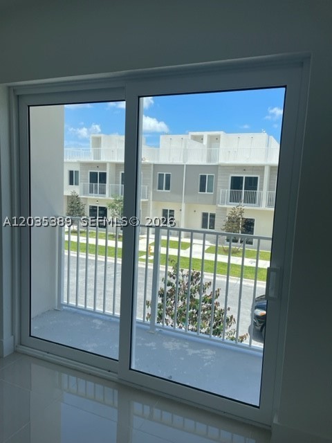 PARADISE ONE - Residential