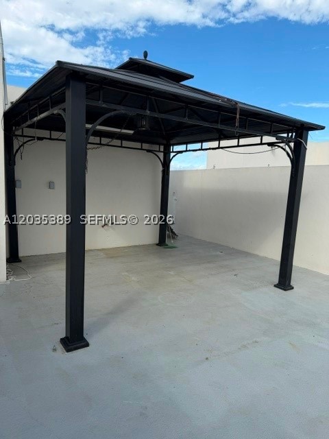 PARADISE ONE - Residential