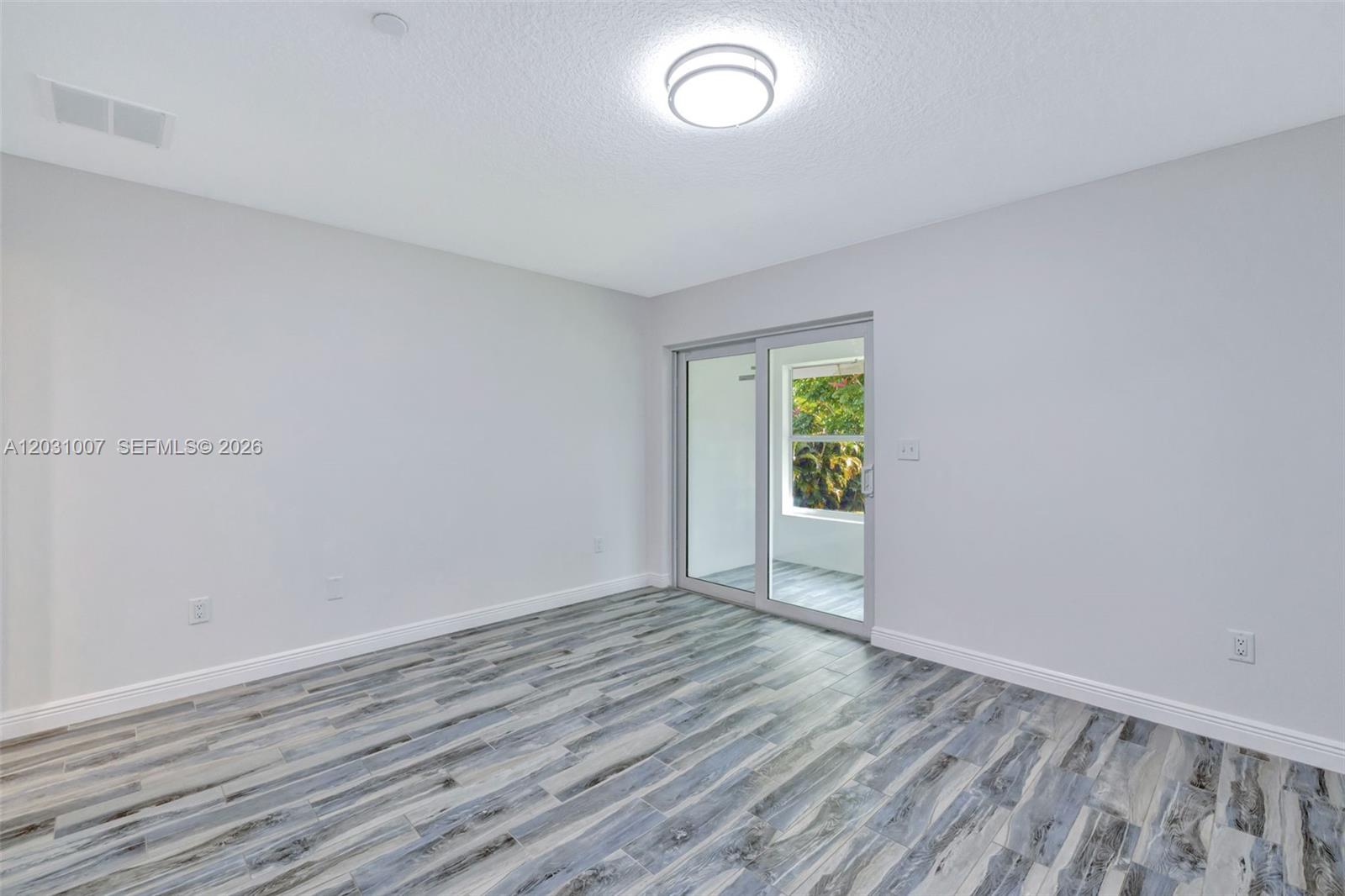 CEDAR POINTE CONDO - Residential