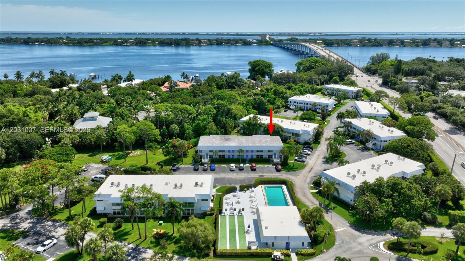 CEDAR POINTE CONDO - Residential