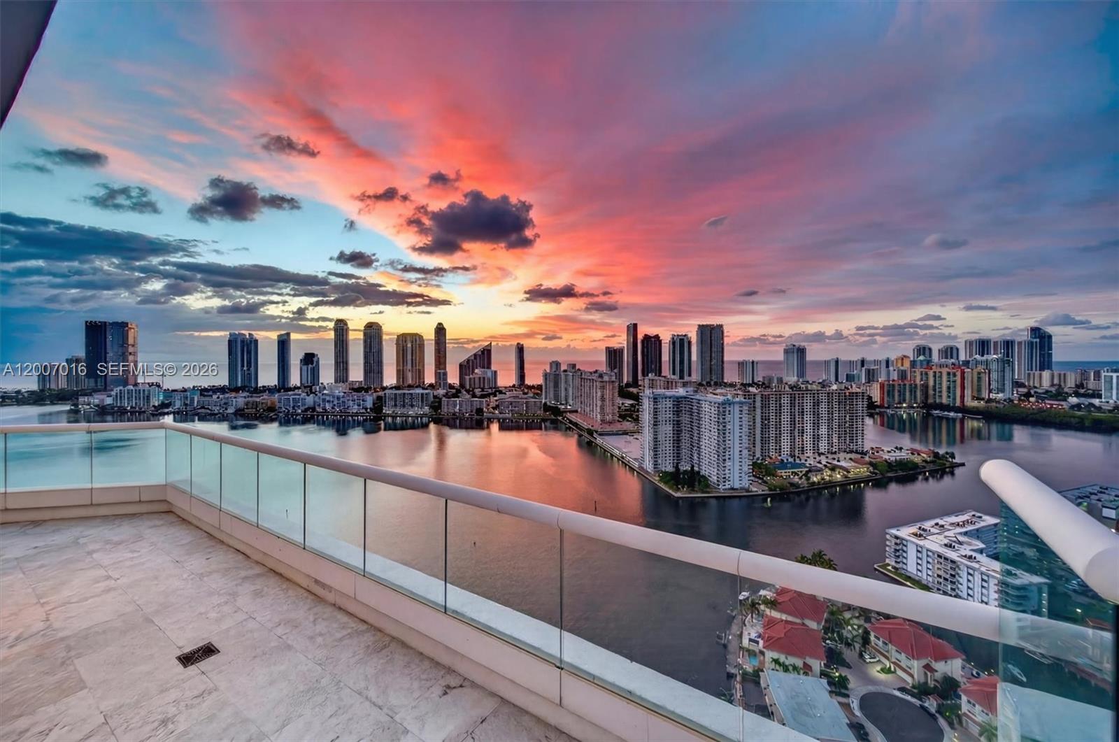 2600 ISL BLVD WILLIAMS - Residential