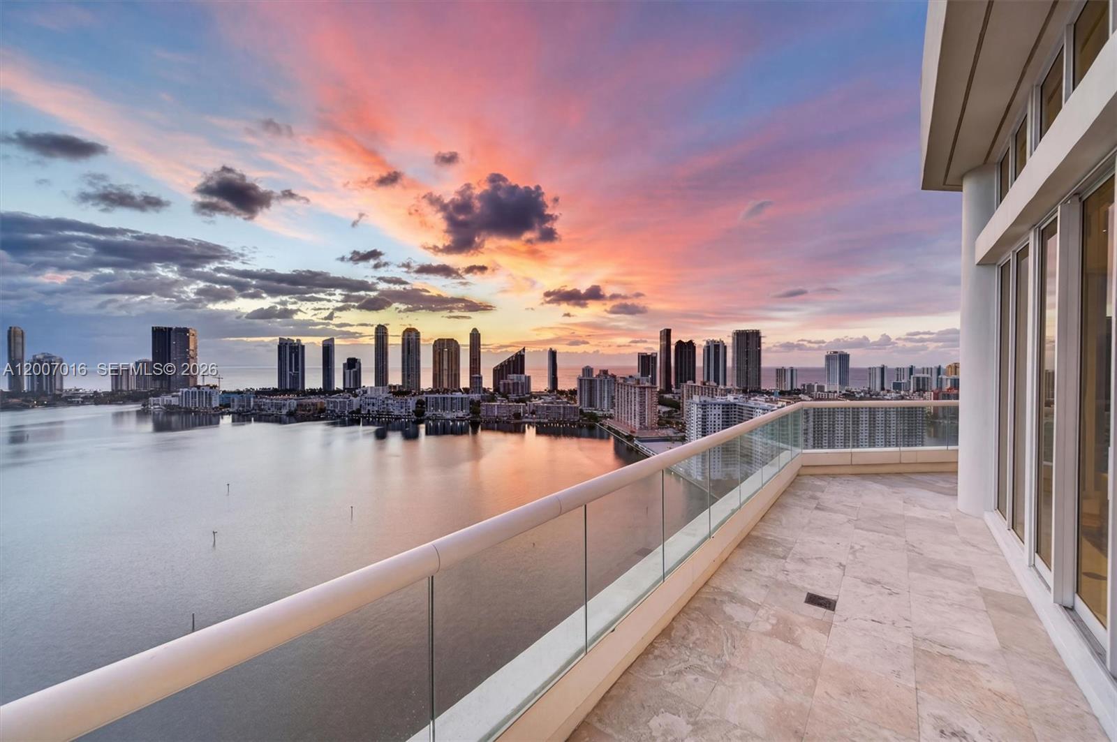 2600 ISL BLVD WILLIAMS - Residential