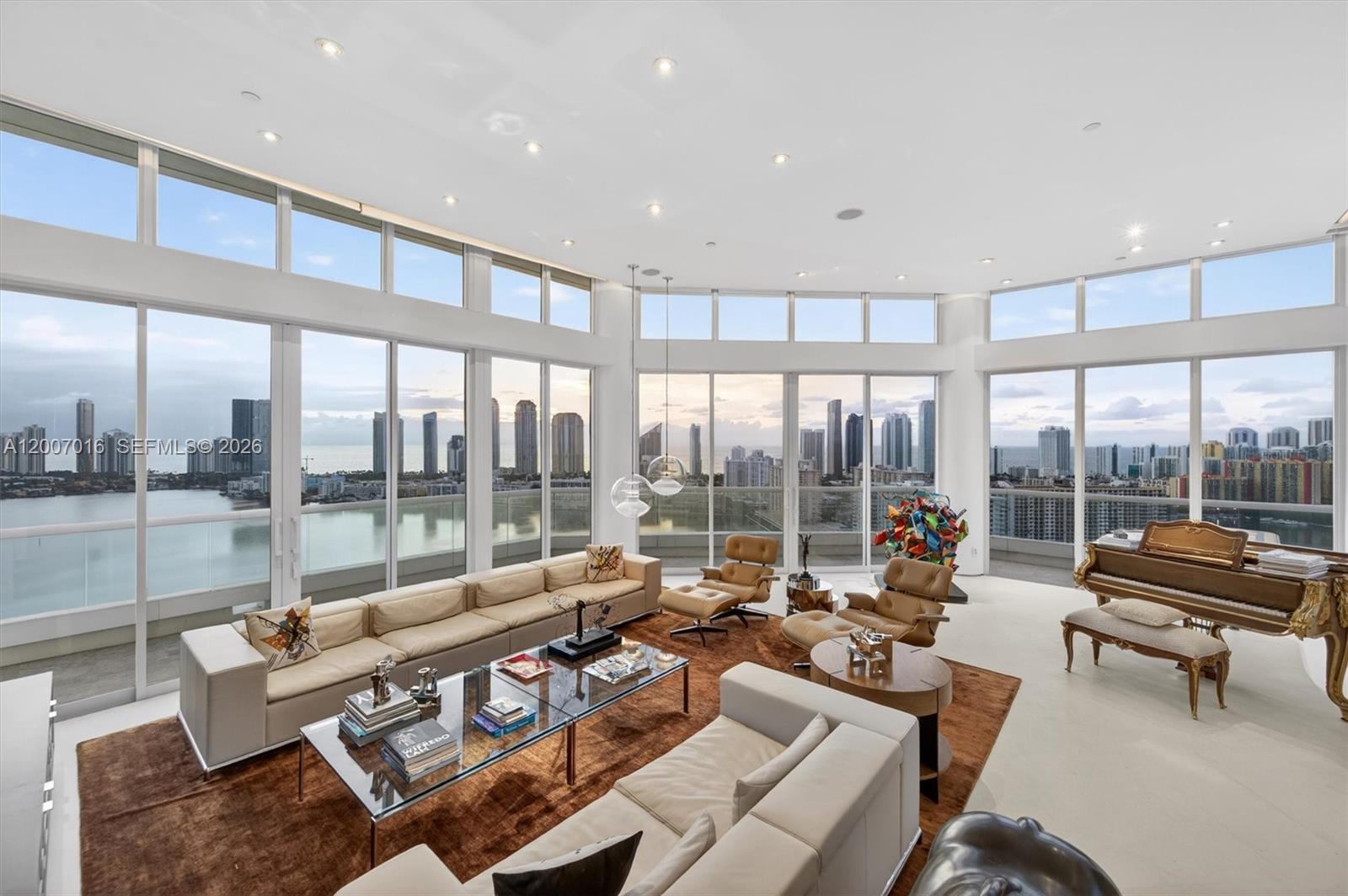 2600 ISL BLVD WILLIAMS - Residential