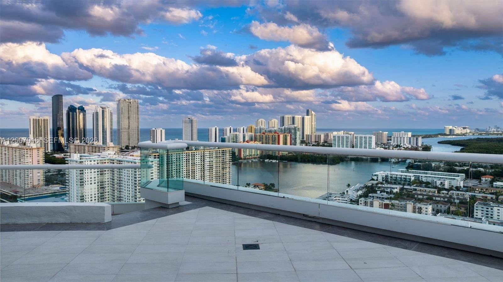 2600 ISL BLVD WILLIAMS - Residential