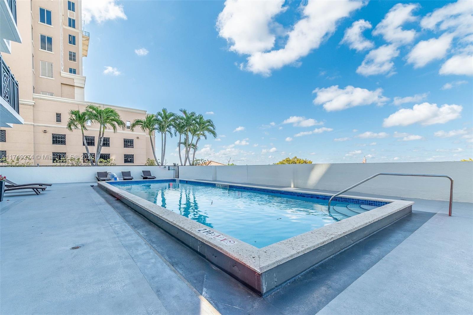 Gables Park Tower - Residential