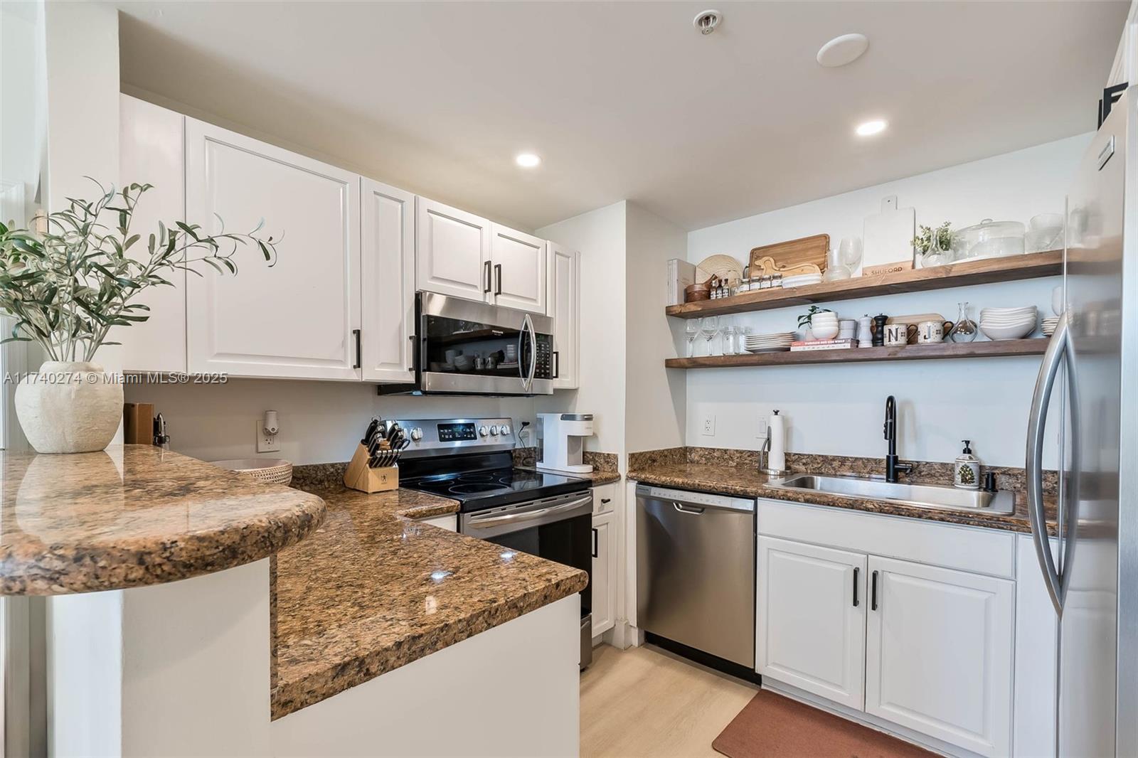 Gables Park Tower - Residential
