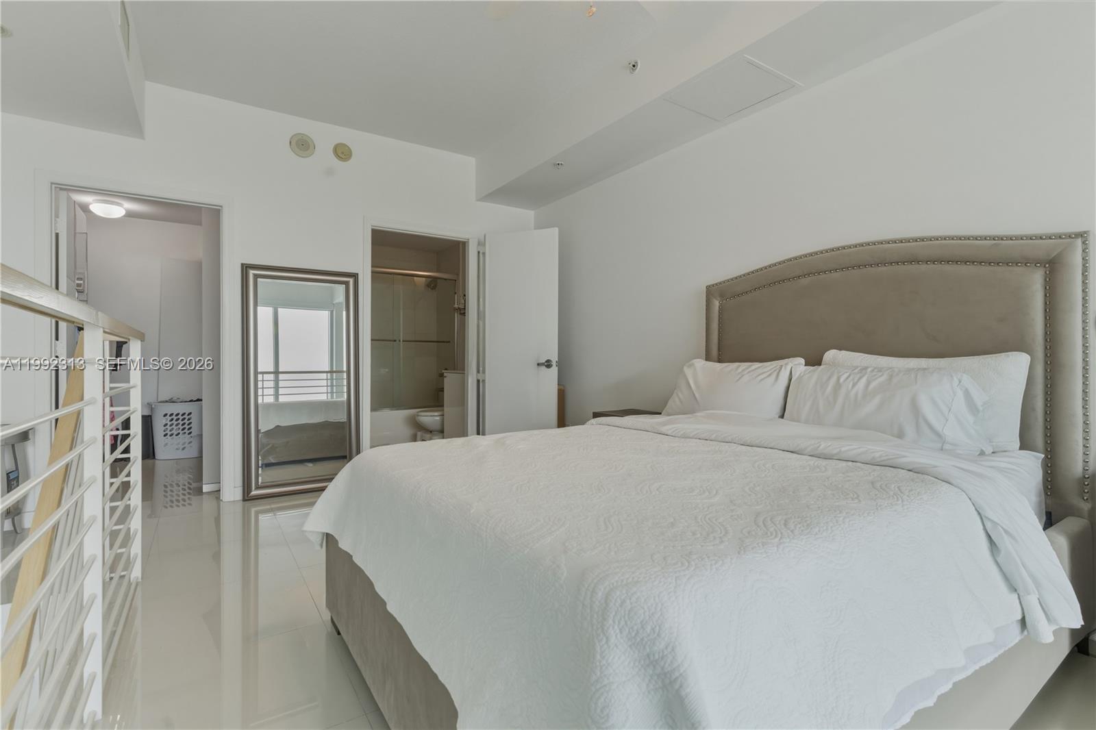 INFINITY AT BRICKELL COND - Residential