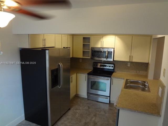 MONTEREY VILLAGE-TWO COND - Residential