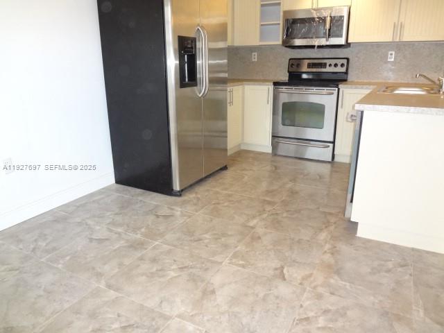 MONTEREY VILLAGE-TWO COND - Residential