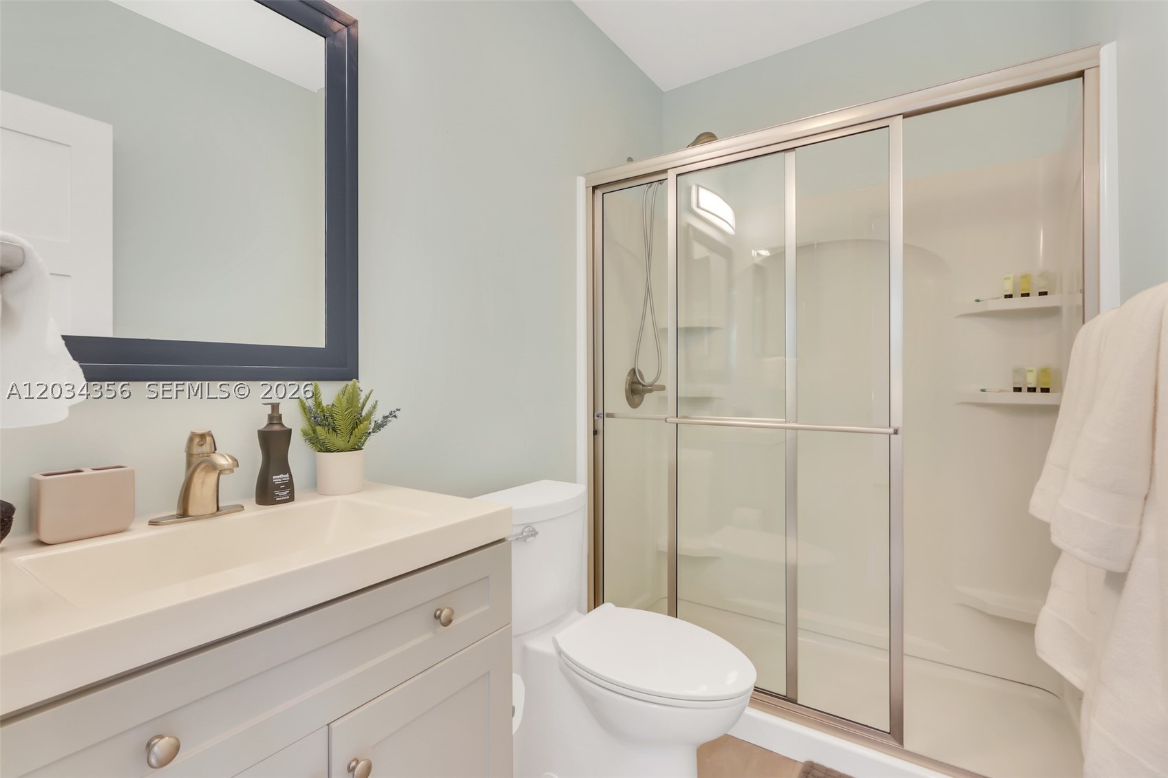 CORAL RIDGE ISLES - Residential Lease
