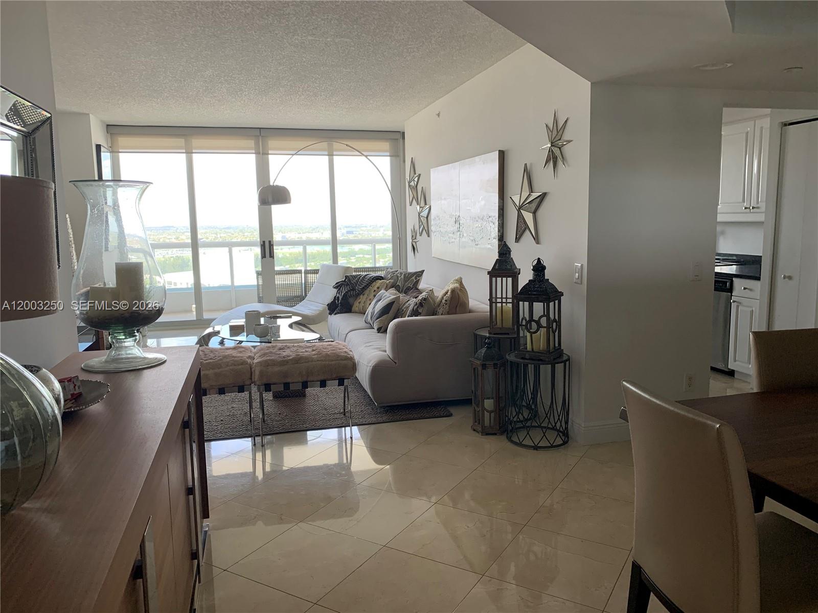 SOUTH TOWER AT THE POINT - Residential