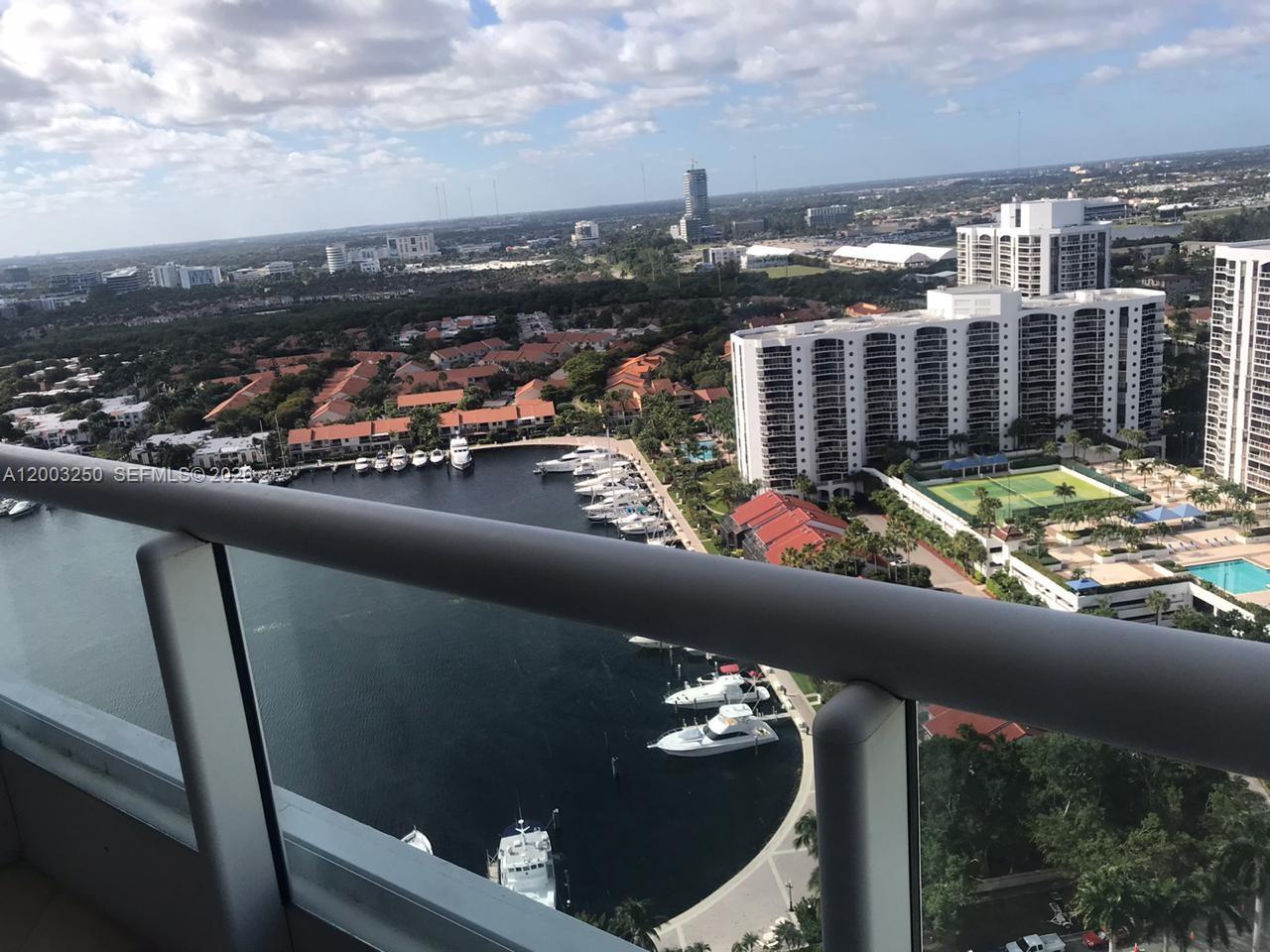 SOUTH TOWER AT THE POINT - Residential