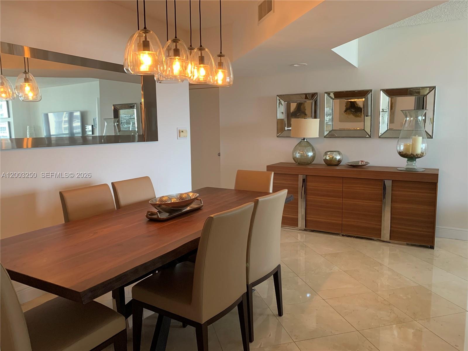 SOUTH TOWER AT THE POINT - Residential
