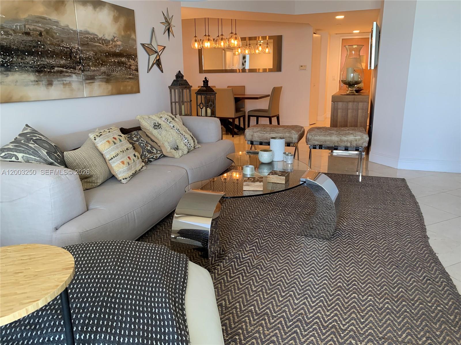 SOUTH TOWER AT THE POINT - Residential