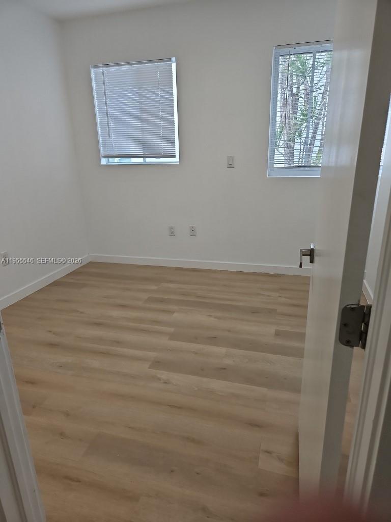 551/557 MICHIGAN CONDO - Residential