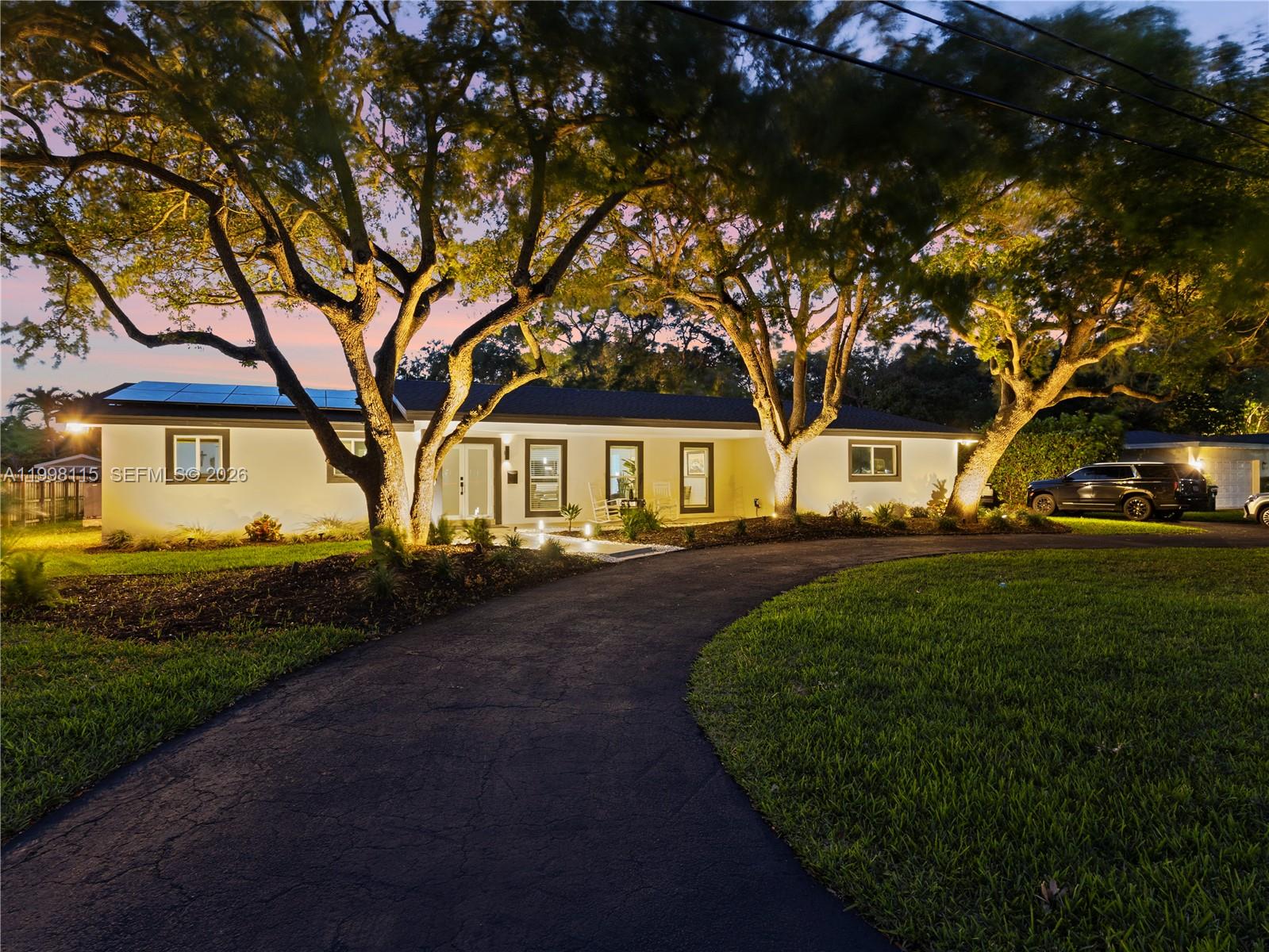 THE OAKS - Residential