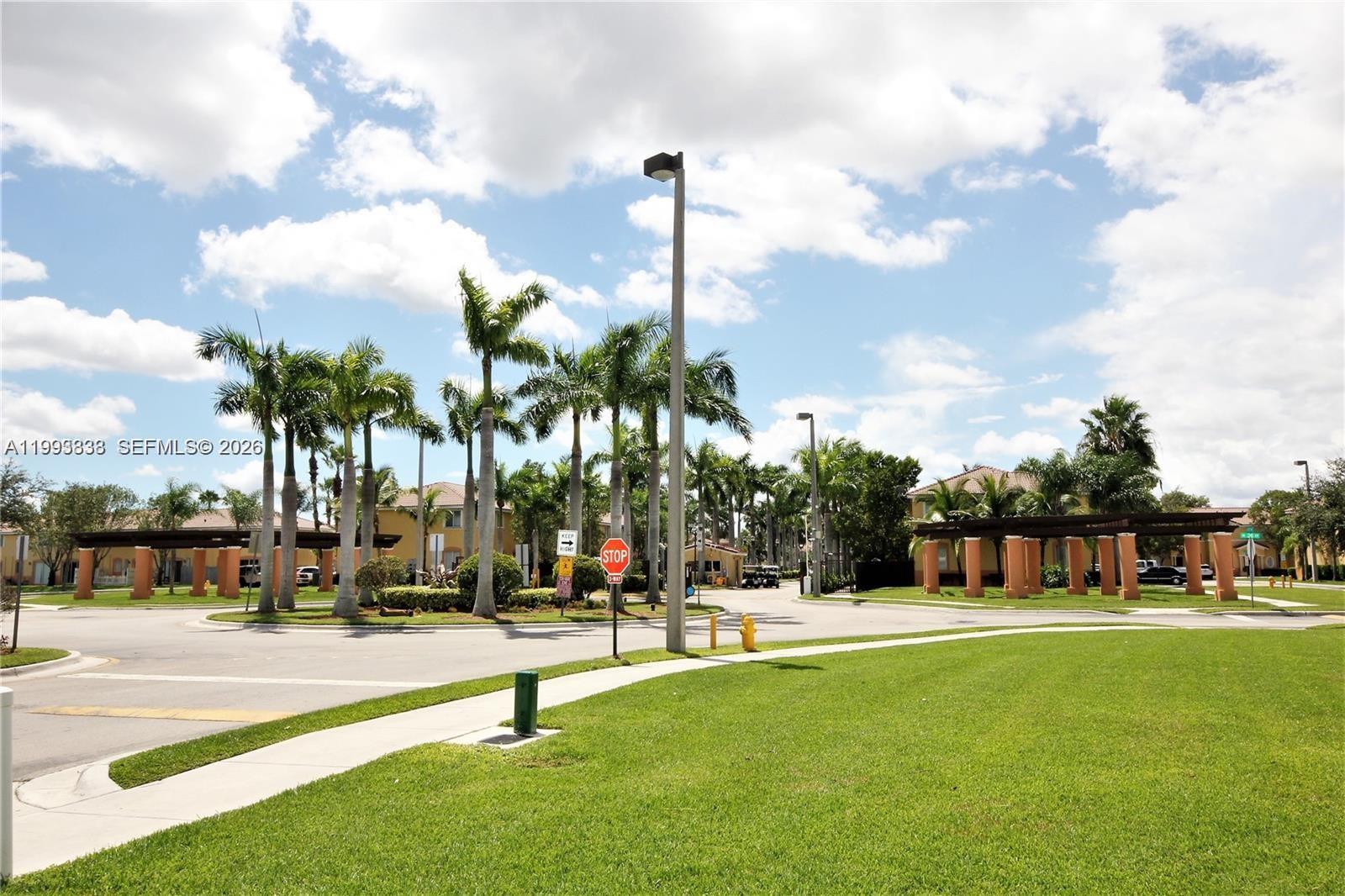 SHOMA TOWNHOMES AT KEYSCO - Residential