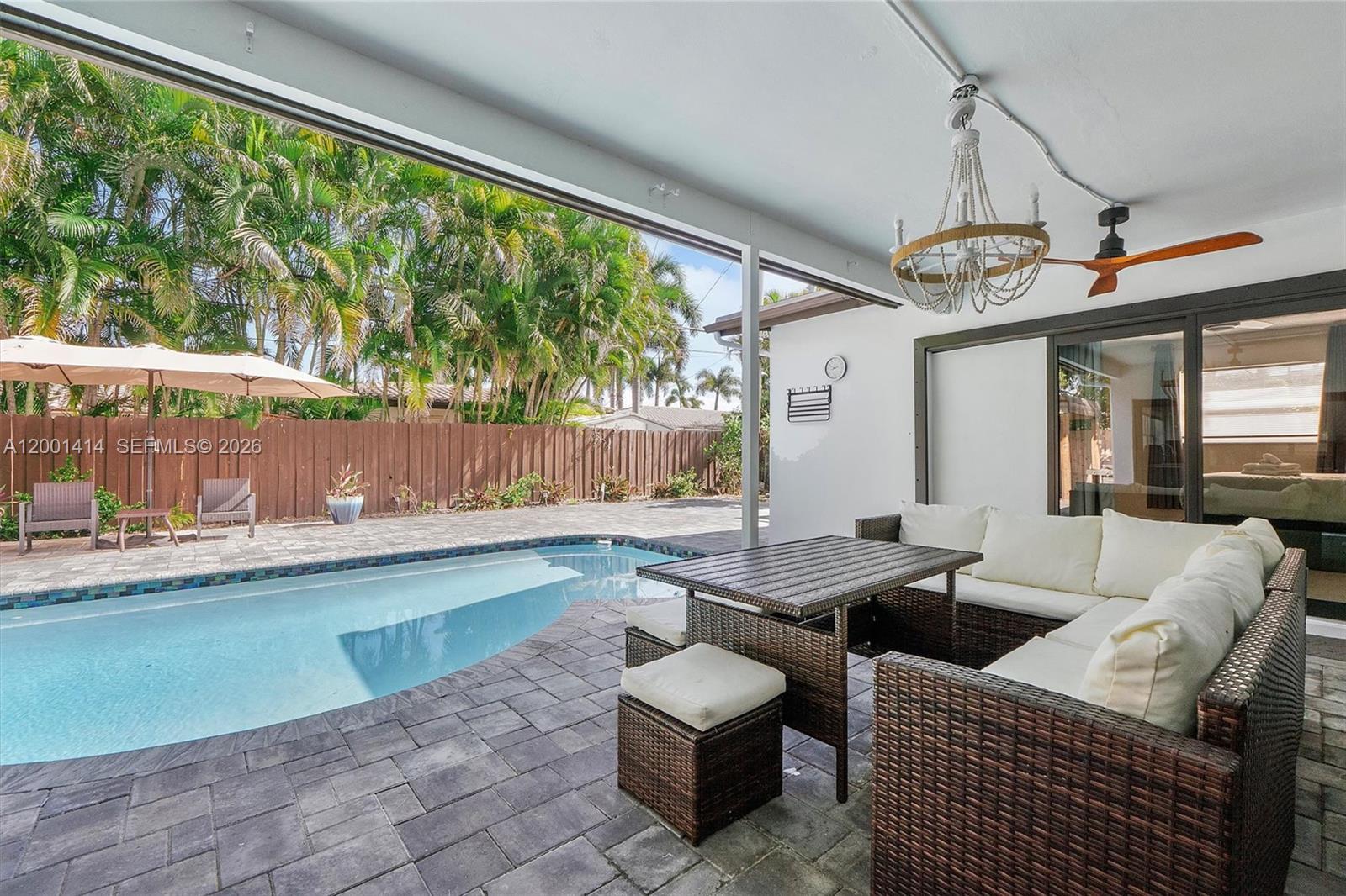 IMPERIAL POINT - Residential