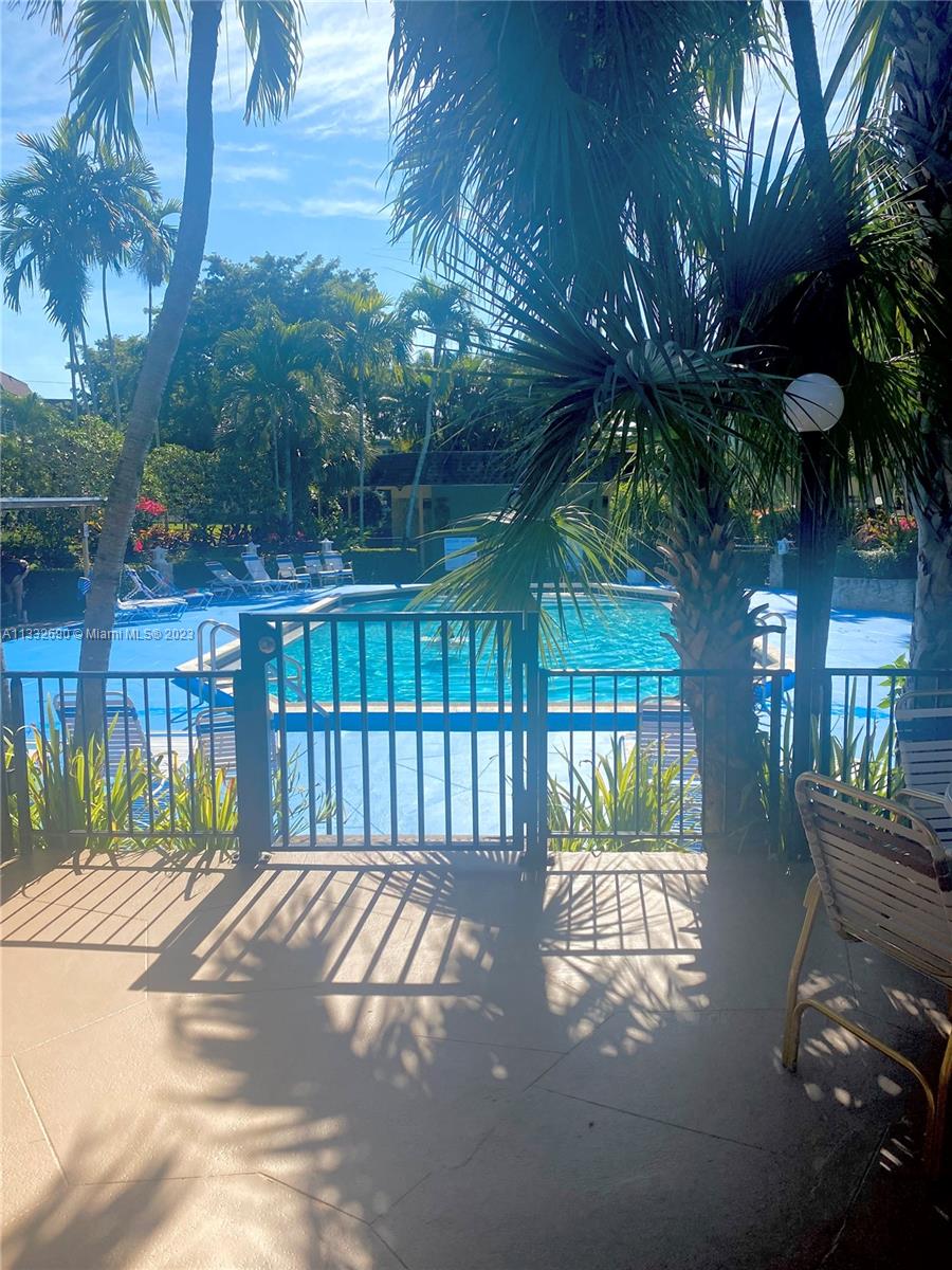 QUINSANA GARDENS CONDO - Residential