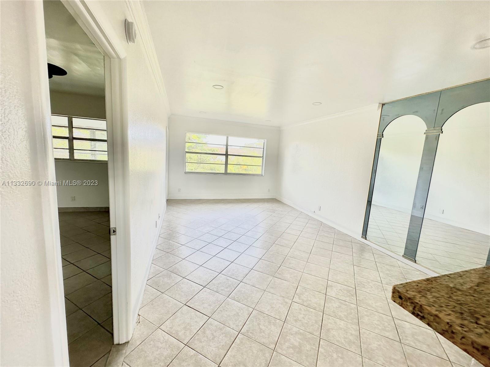 QUINSANA GARDENS CONDO - Residential