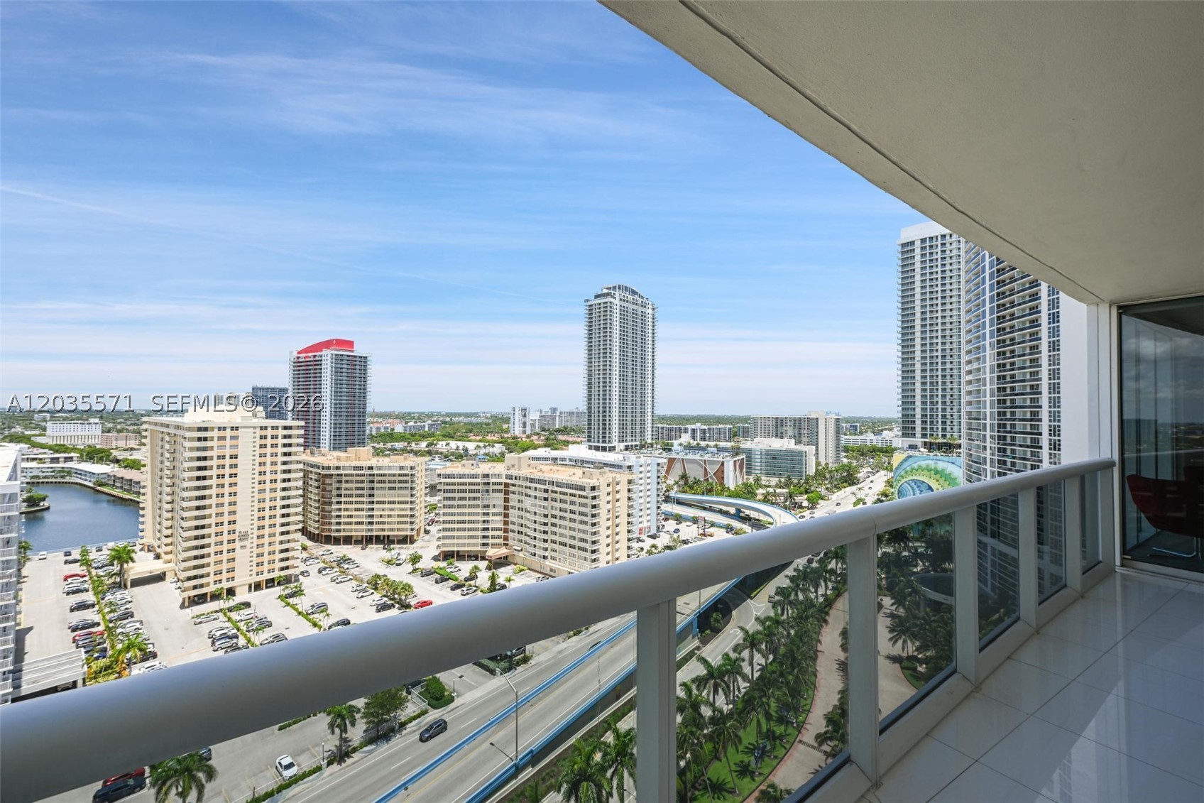BEACH CLUB CONDO - Residential Lease