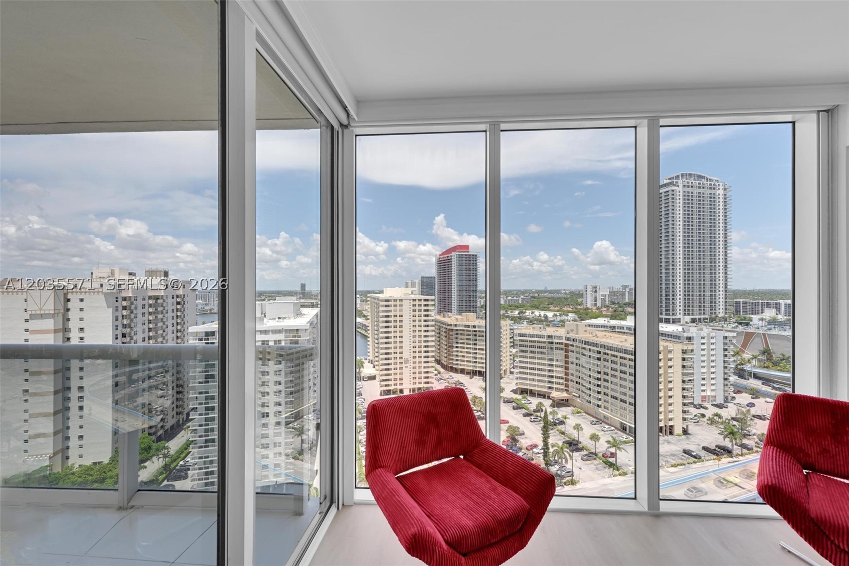 BEACH CLUB CONDO - Residential Lease