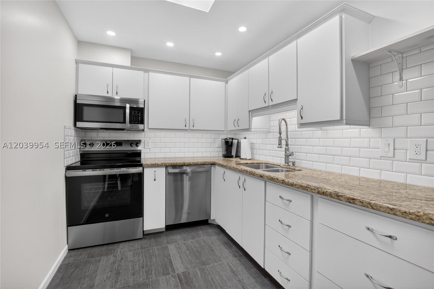 Limetree Condominium - Residential