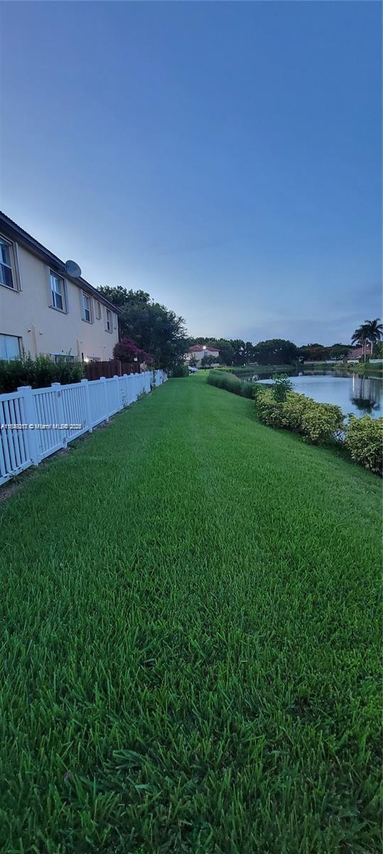 VILLAS AT CARMEL CONDO NO - Residential