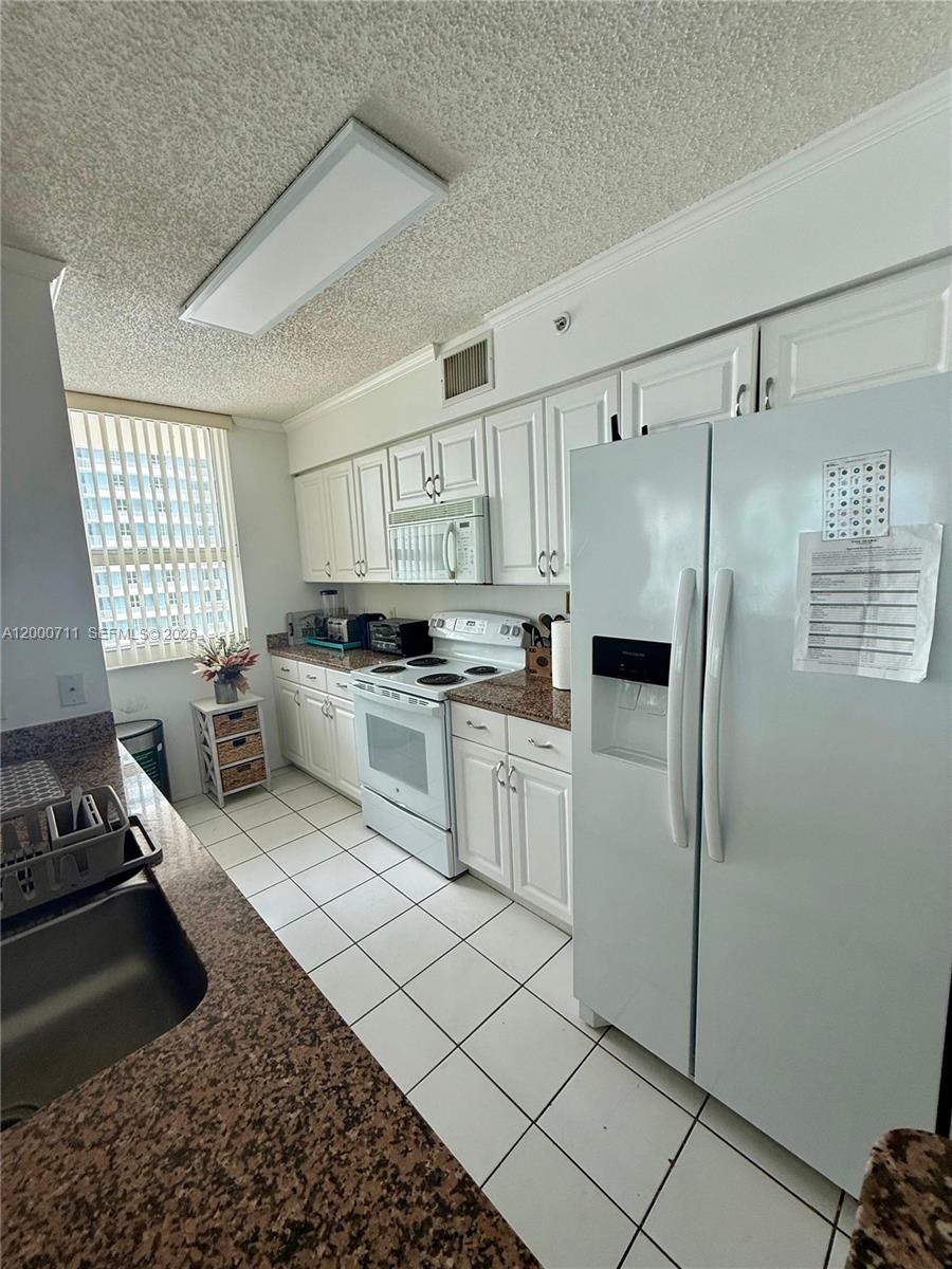 THE MARK ON BRICKELL COND - Residential