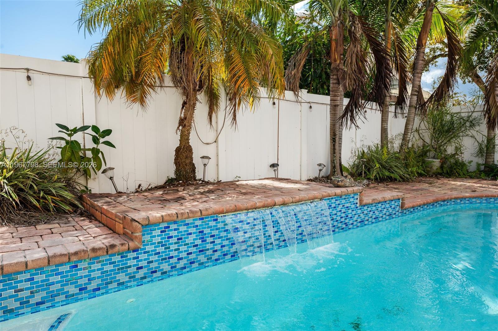COQUINA LAKES - Residential