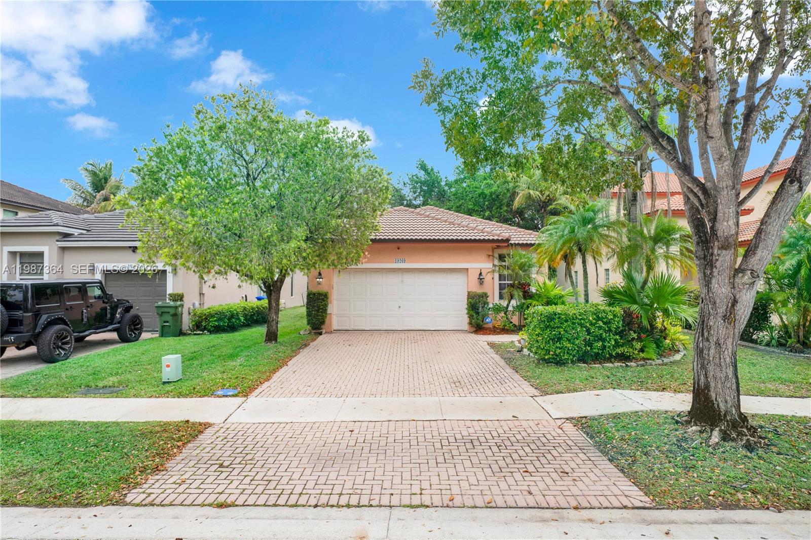 Well-maintained 1-story single-family home in the gated community of Chapel Cove, offering great potential with some TLC. Features include tile and wood flooring throughout, a functional layout, fenced backyard perfect for outdoor living, and a two-car garage. The HOA includes internet and cable services. A wonderful opportunity to add your personal touch and build equity in a desirable neighborhood.