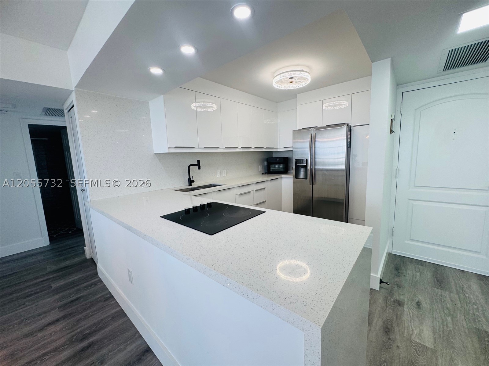 AVENTURA ELDORADO CONDO - Residential