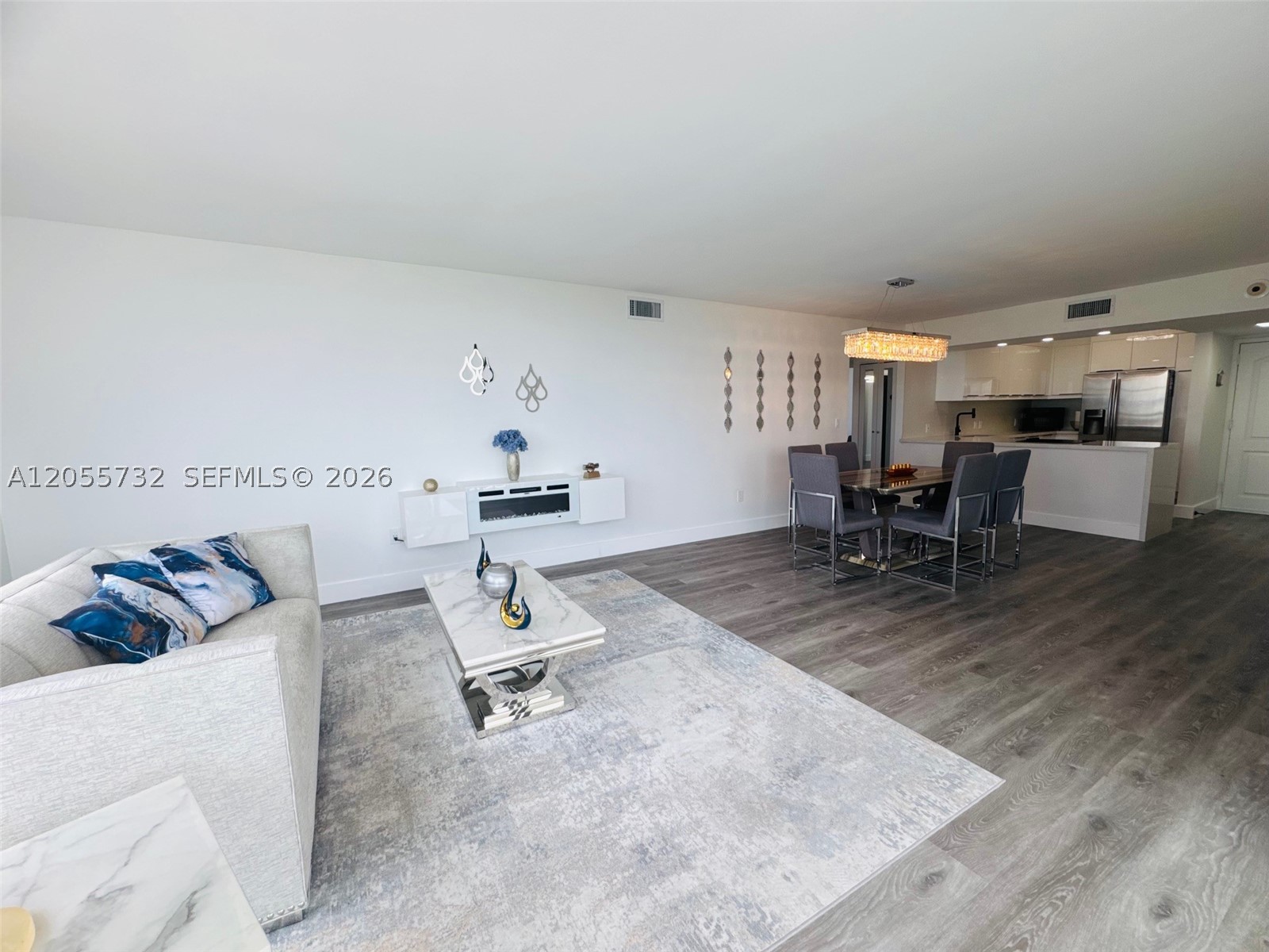 AVENTURA ELDORADO CONDO - Residential