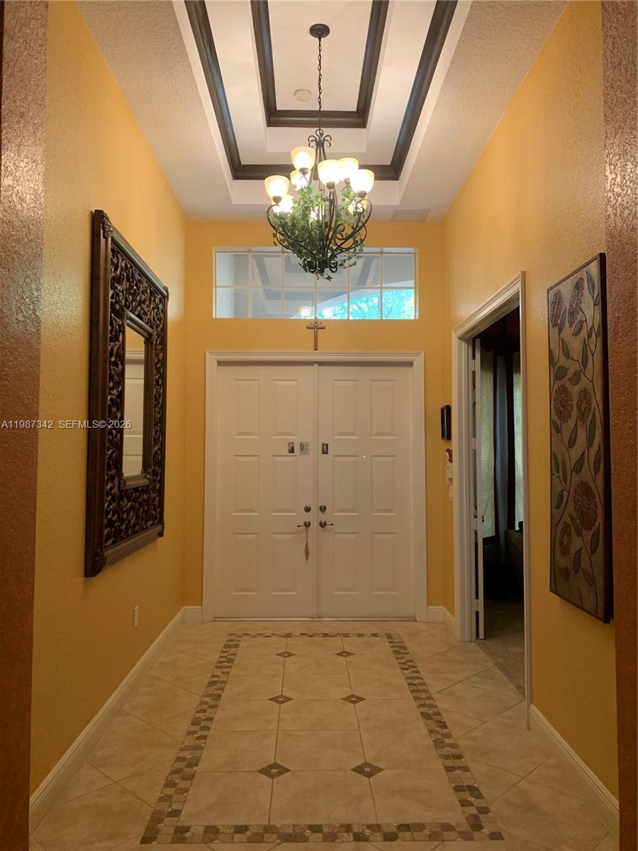 SUNSET LAKES PLAT THREE - Residential