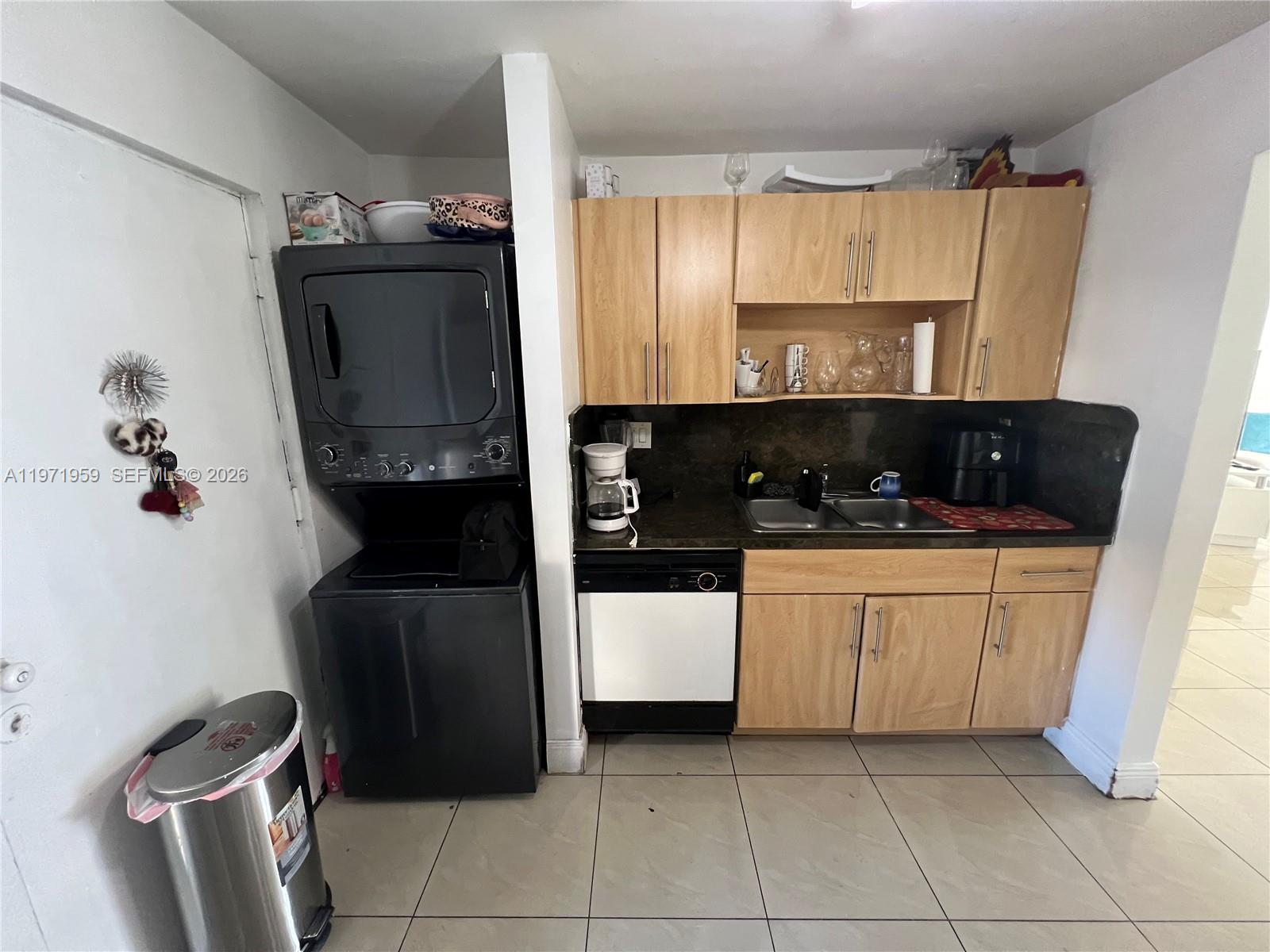 PARKVIEW CONDO NO 1 - Residential
