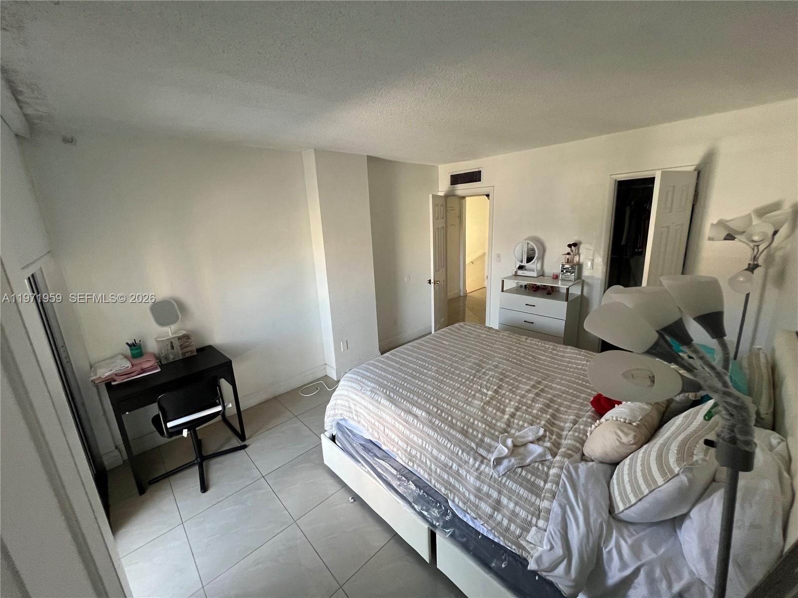 PARKVIEW CONDO NO 1 - Residential