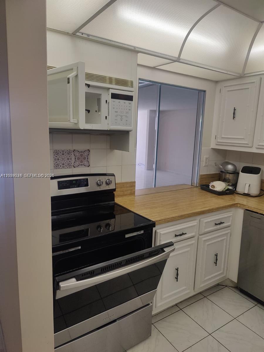 OCEANVIEW PARK CONDO - Residential Lease