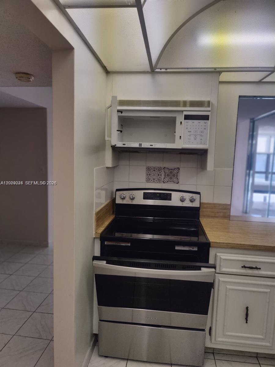 OCEANVIEW PARK CONDO - Residential Lease
